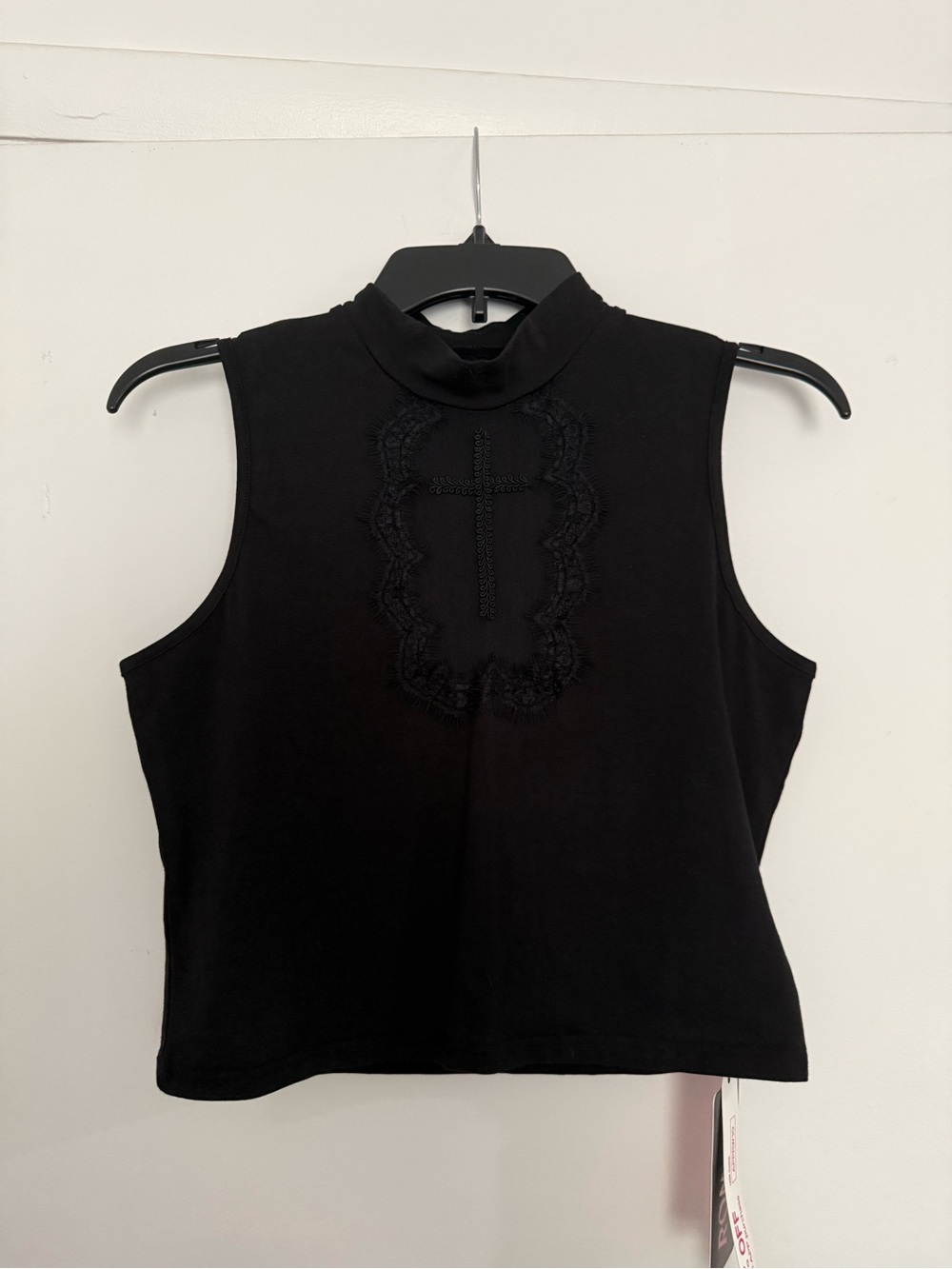 ROMWE Black Sleeveless Mock Neck Tank with Lace Cross Applique